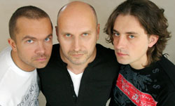 Wodek Pawlik Trio: Cezary Konrad (drums); Wodek Pawlik (piano); Pawe Pata (bass)